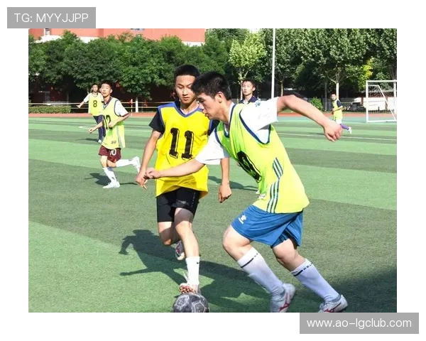 绿茵梦想闪耀童心少年足球冠军荣耀时刻盛典